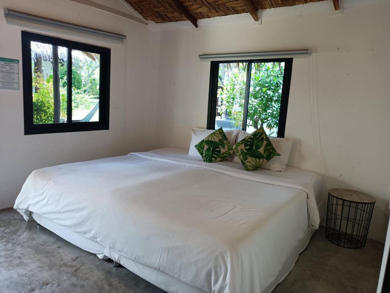 Sarana Bungalows (Adults Only) Baan Tai Luaran gambar